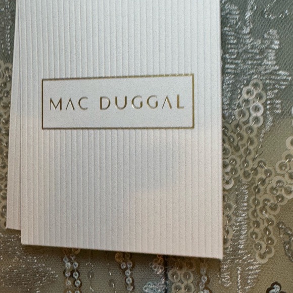 NWT Mac‎ Duggal Jewel Neckline Sequined Lace Evening Gown Platinum Size 12 - Picture 12 of 14